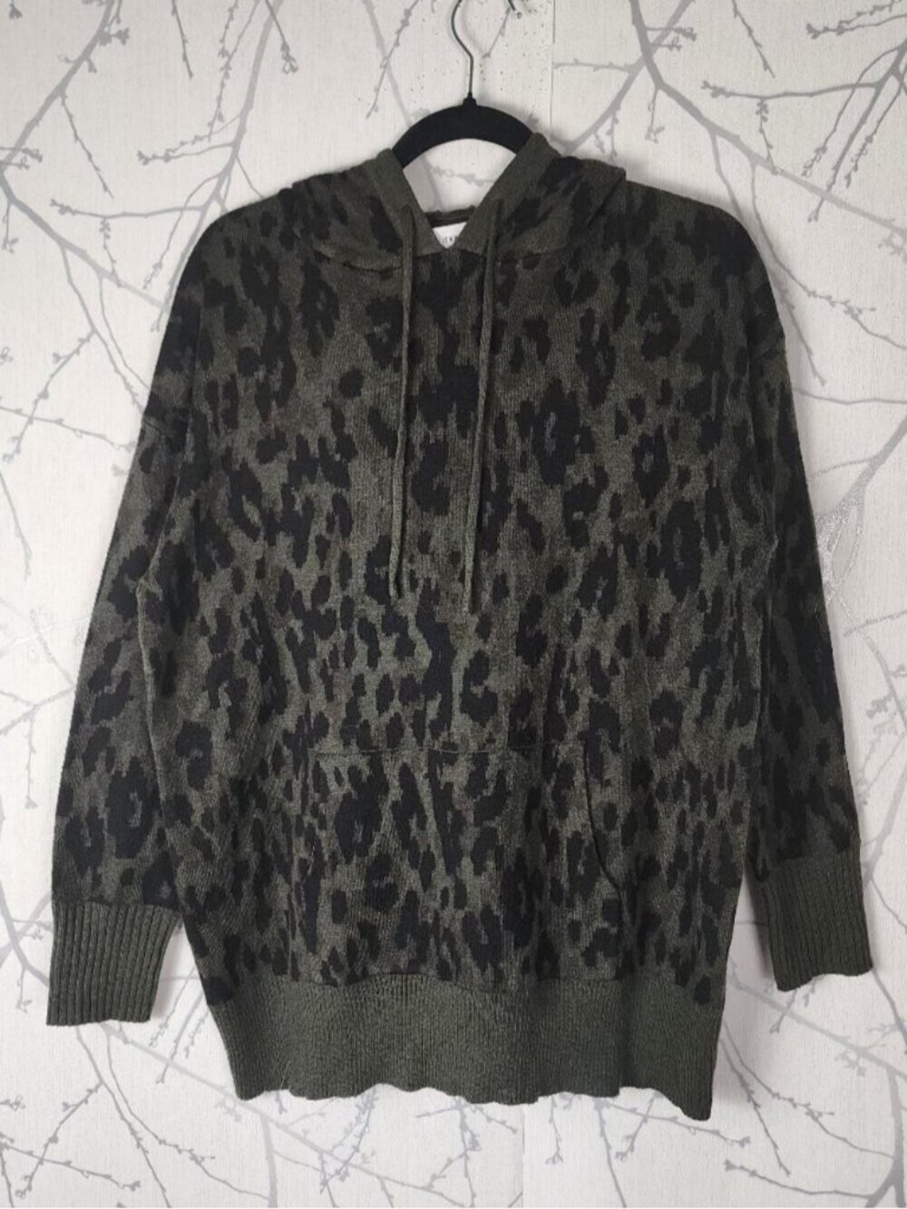 John + Jenn Green Leopard Print Pullover Hooded Sweater
